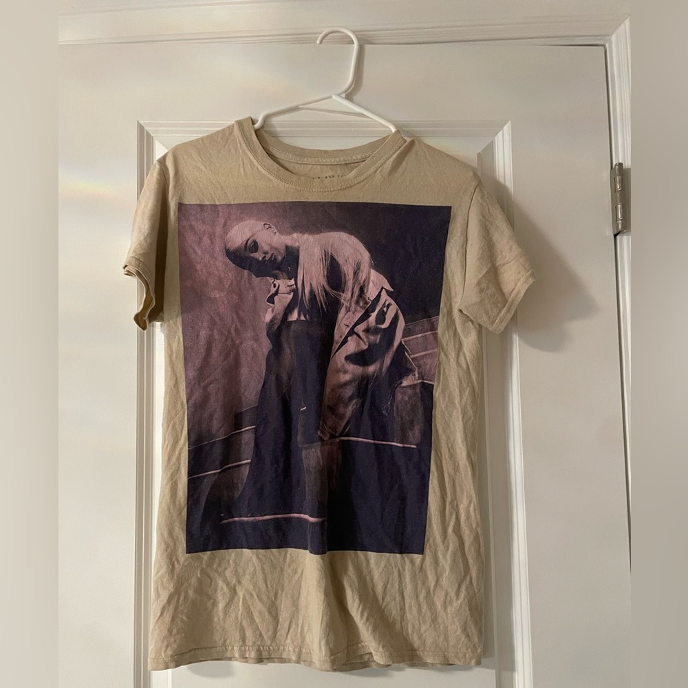 ariana grande sweetener tour merch y